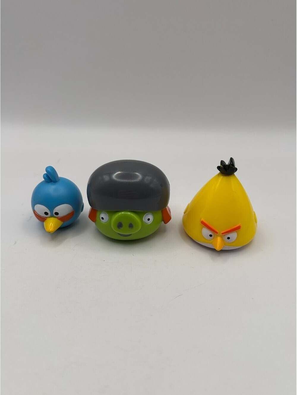 Mattel Angry Birds Game Figures Lot of 3 Chuck Yellow Blue Bird Helmet Pig